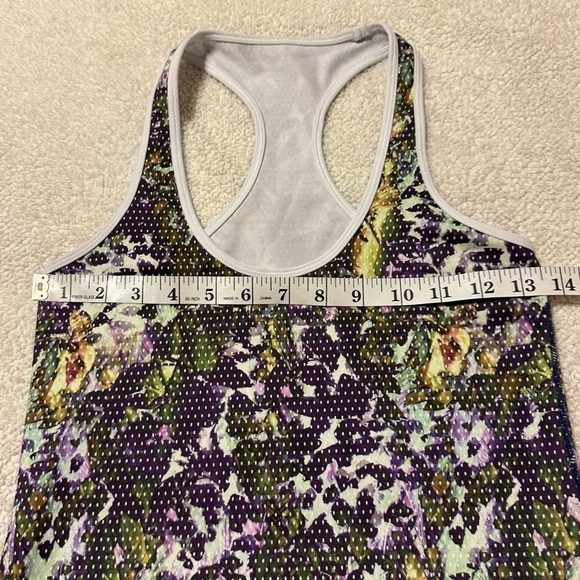 Lululemon Cool Racerback Tank Top Green Purple Floral Sport White Multi Print - Picture 3 of 10